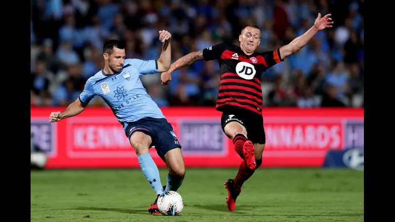 Cầu thủ của WS Wanderers tạo ra khoảnh khắc ấn tượng khi vượt qua sự áp đảo của hàng phòng ngự Sydney FC. Cầu thủ của WS Wanderers tạo ra khoảnh khắc ấn tượng khi vượt qua sự áp đảo của hàng phòng…